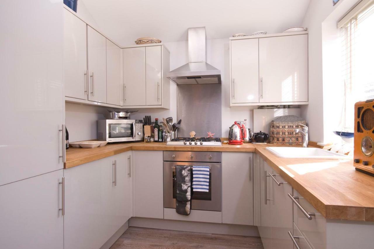 Waves Whitstable Villa Екстериор снимка